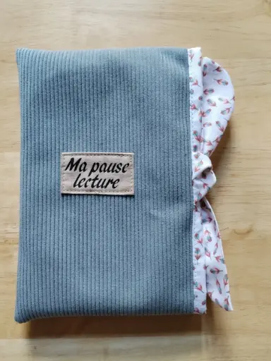 Pochette livre Bleue